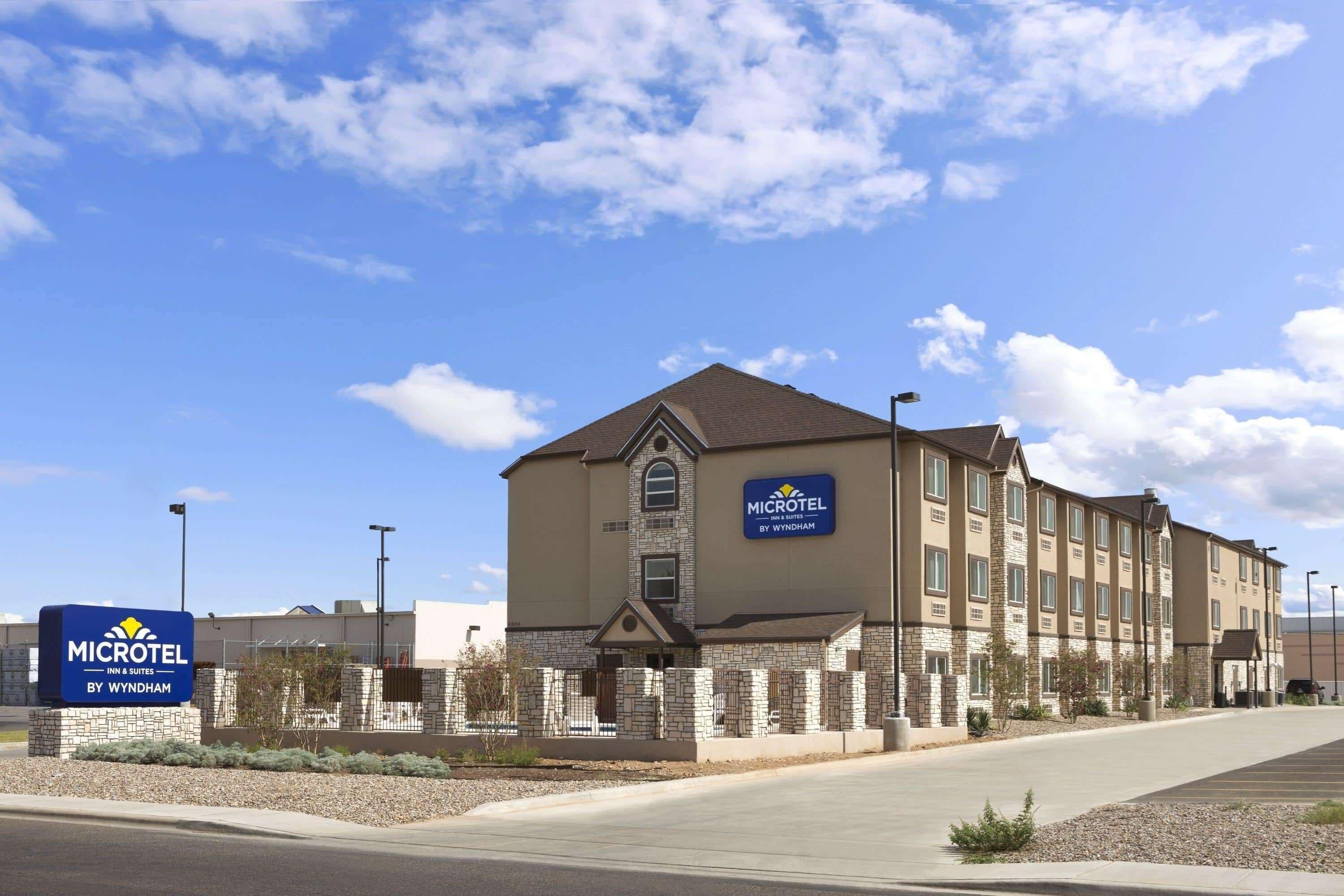 4 Top-Rated Design Hotels Close to Permian Basin Community Ctrs