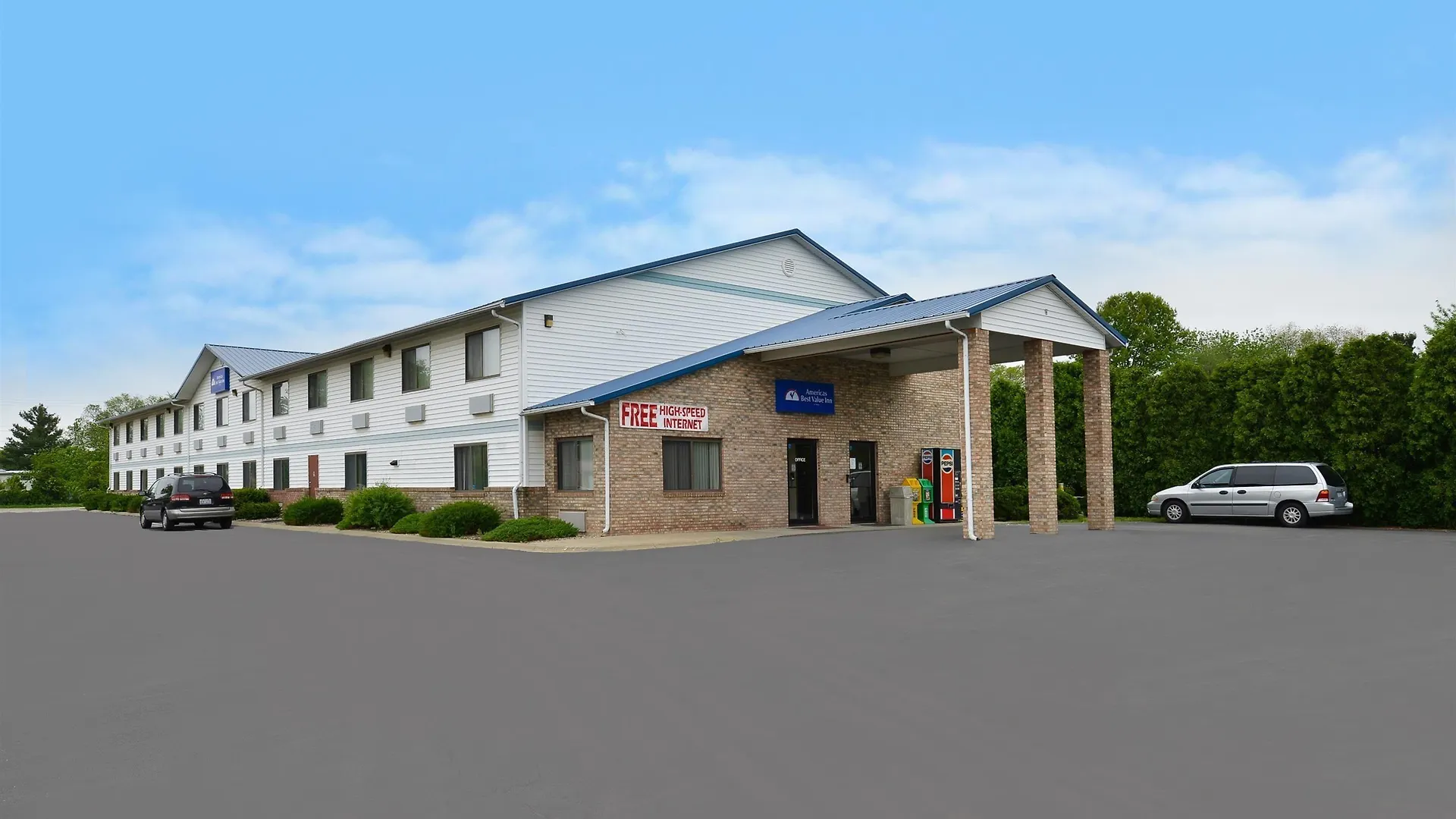 4 Couple-Friendly Hotels Near Assembly Hall, Champaign